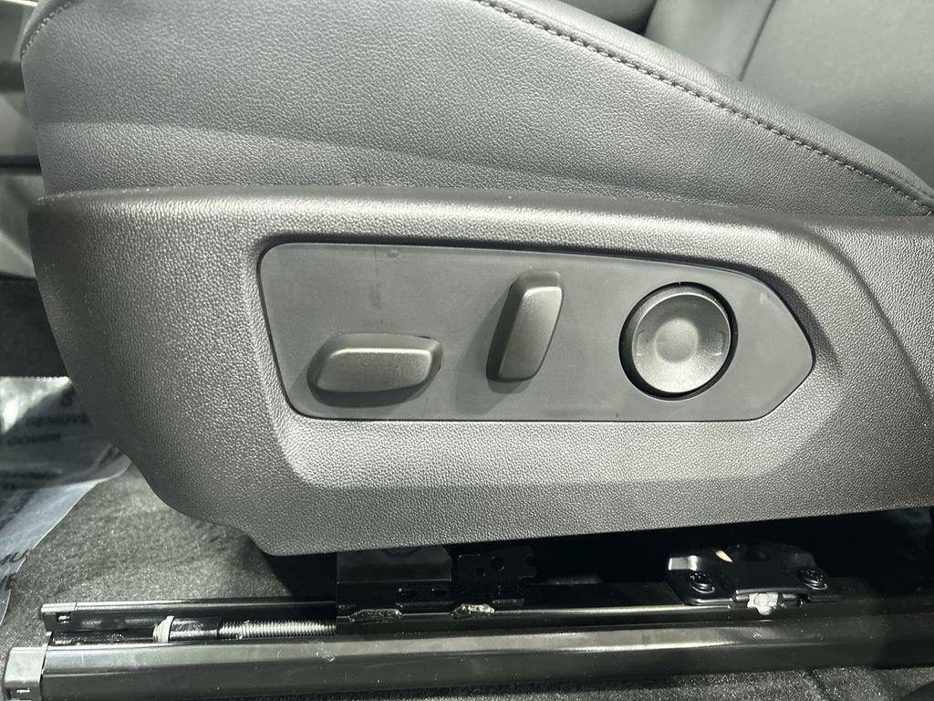 new 2026 Chevrolet Colorado car, priced at $43,945