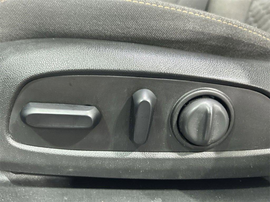 used 2020 Chevrolet Equinox car, priced at $16,999