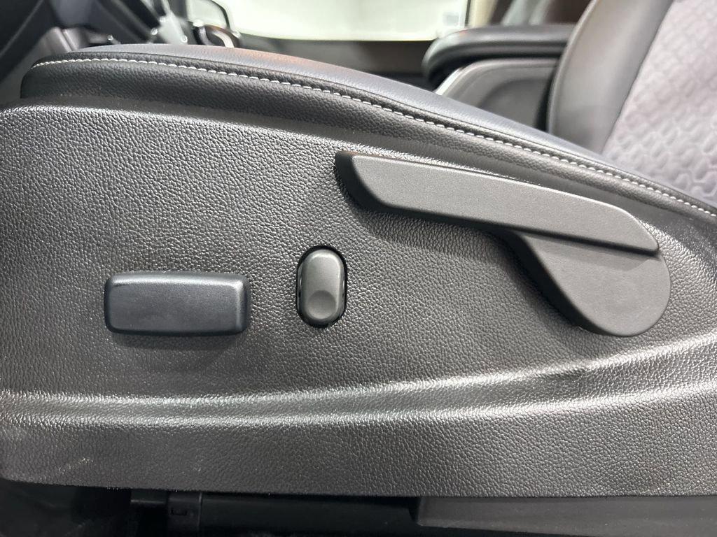 used 2022 Chevrolet Colorado car, priced at $28,999