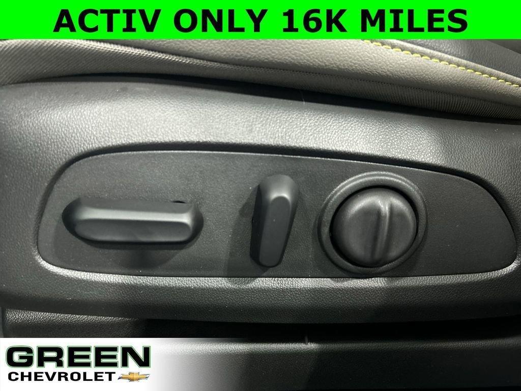 used 2025 Chevrolet Trax car, priced at $24,250