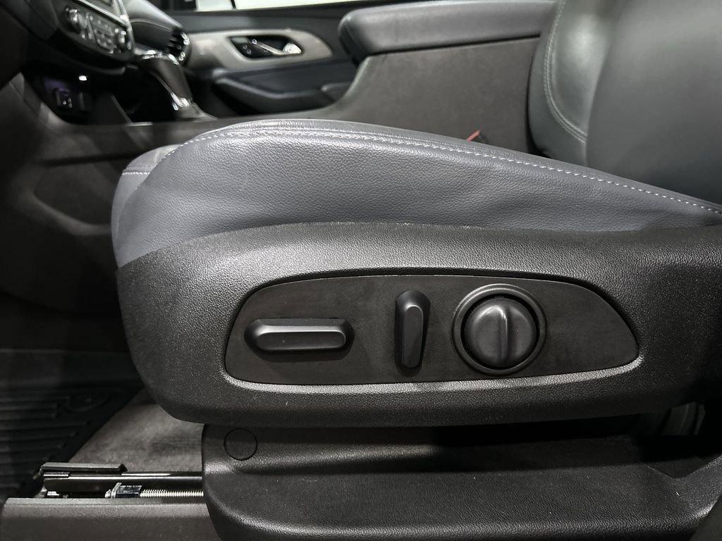 used 2020 Chevrolet Traverse car, priced at $25,331