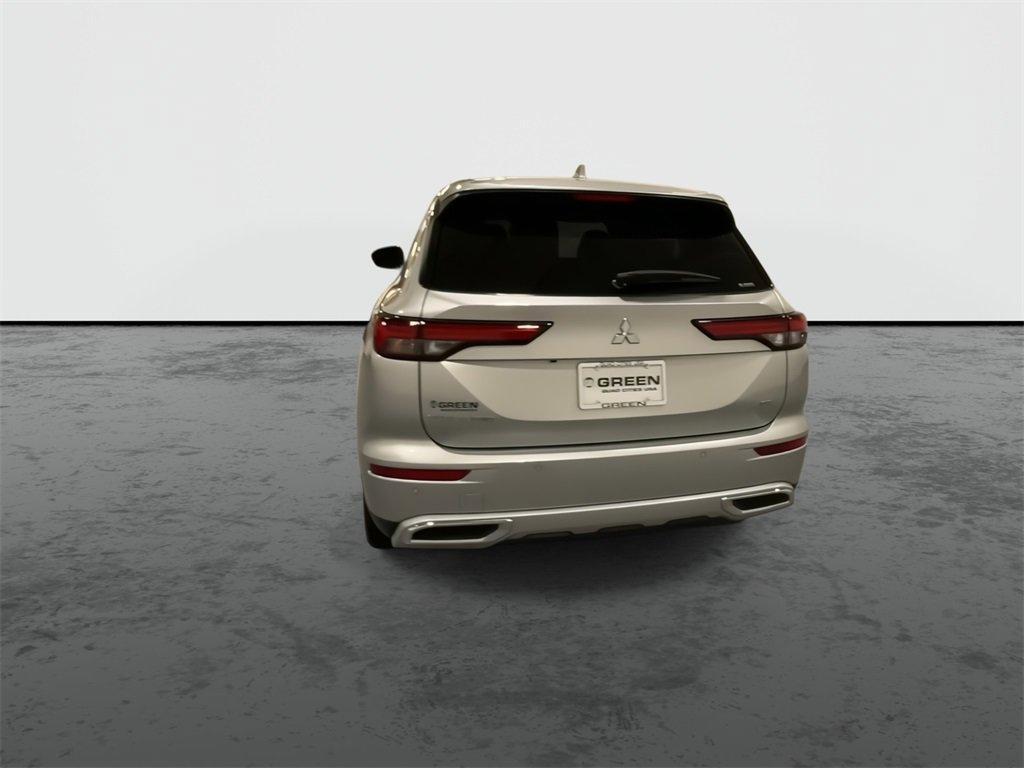 used 2022 Mitsubishi Outlander car, priced at $21,999