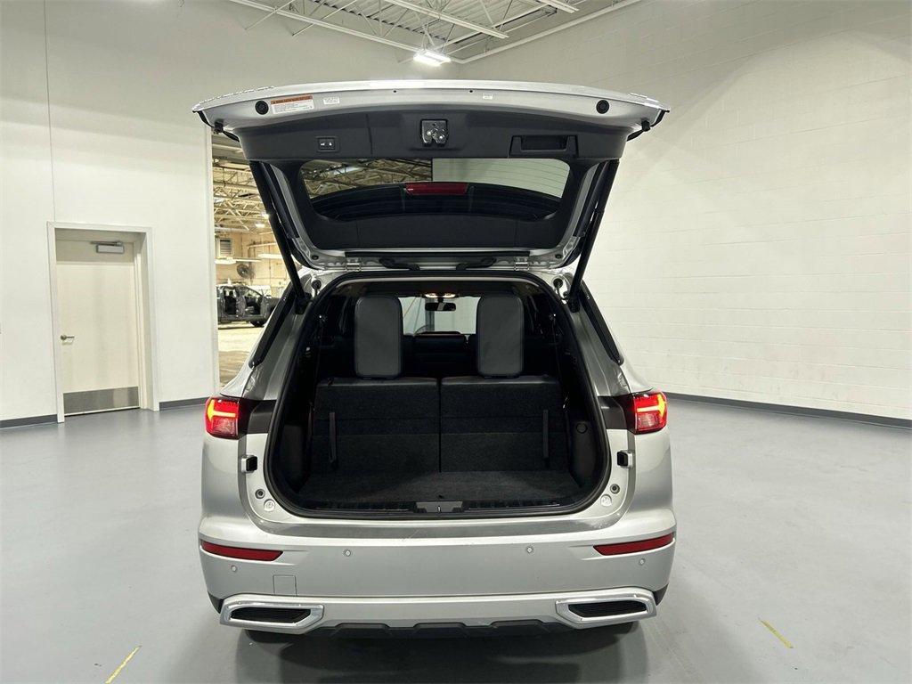 used 2022 Mitsubishi Outlander car, priced at $21,999