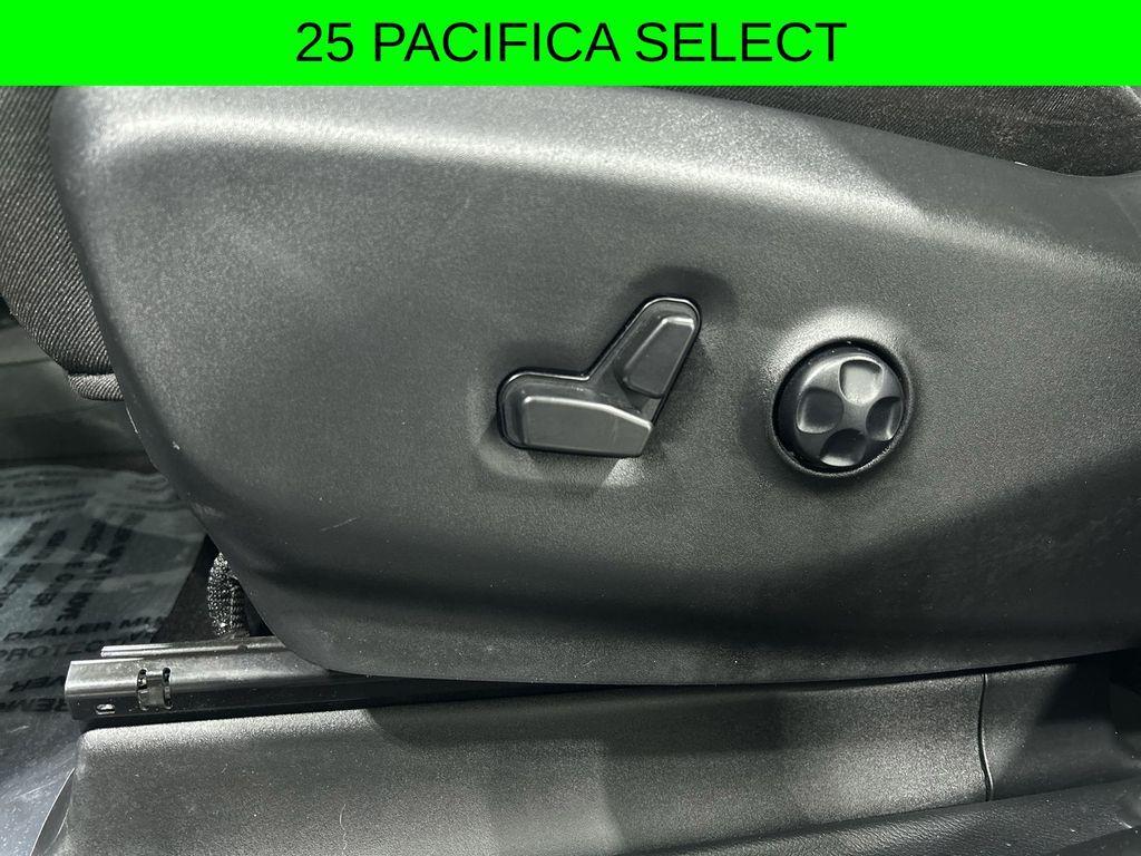used 2025 Chrysler Pacifica car, priced at $28,588