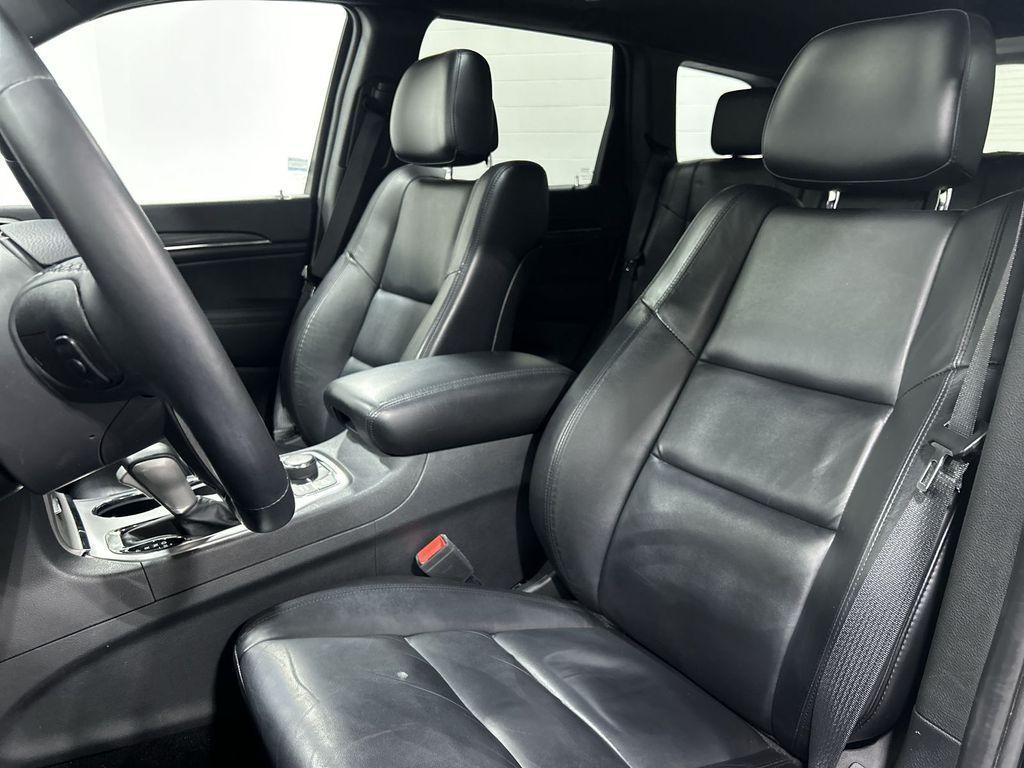 used 2019 Jeep Grand Cherokee car, priced at $16,913
