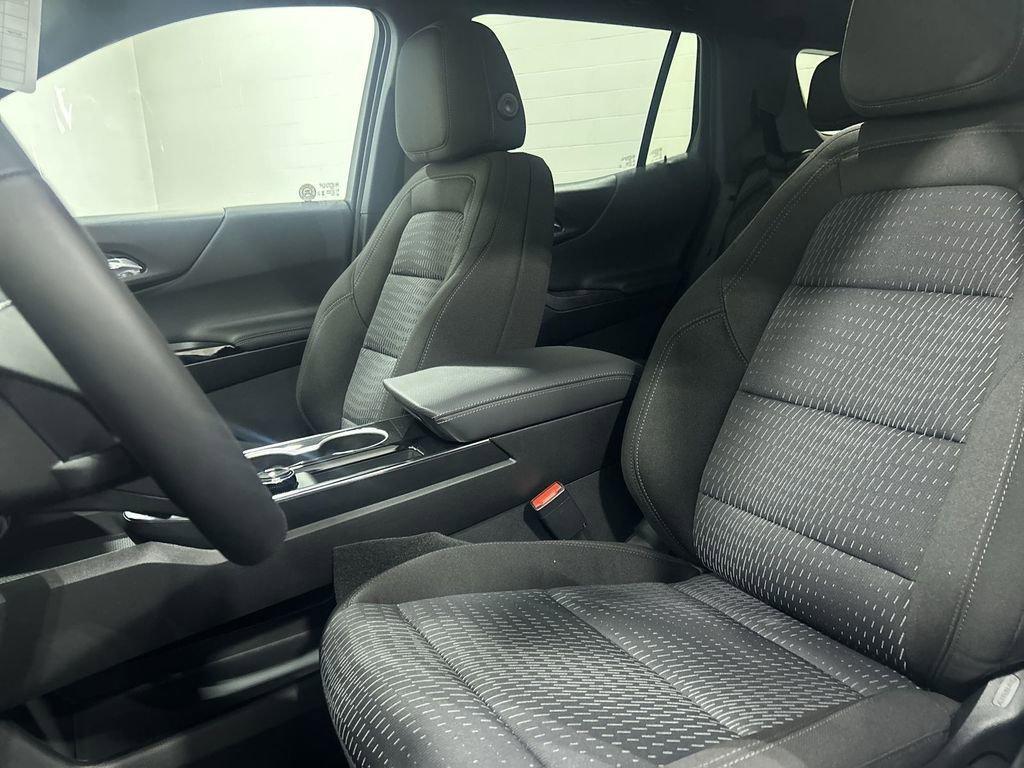 new 2026 Chevrolet Equinox car, priced at $29,740