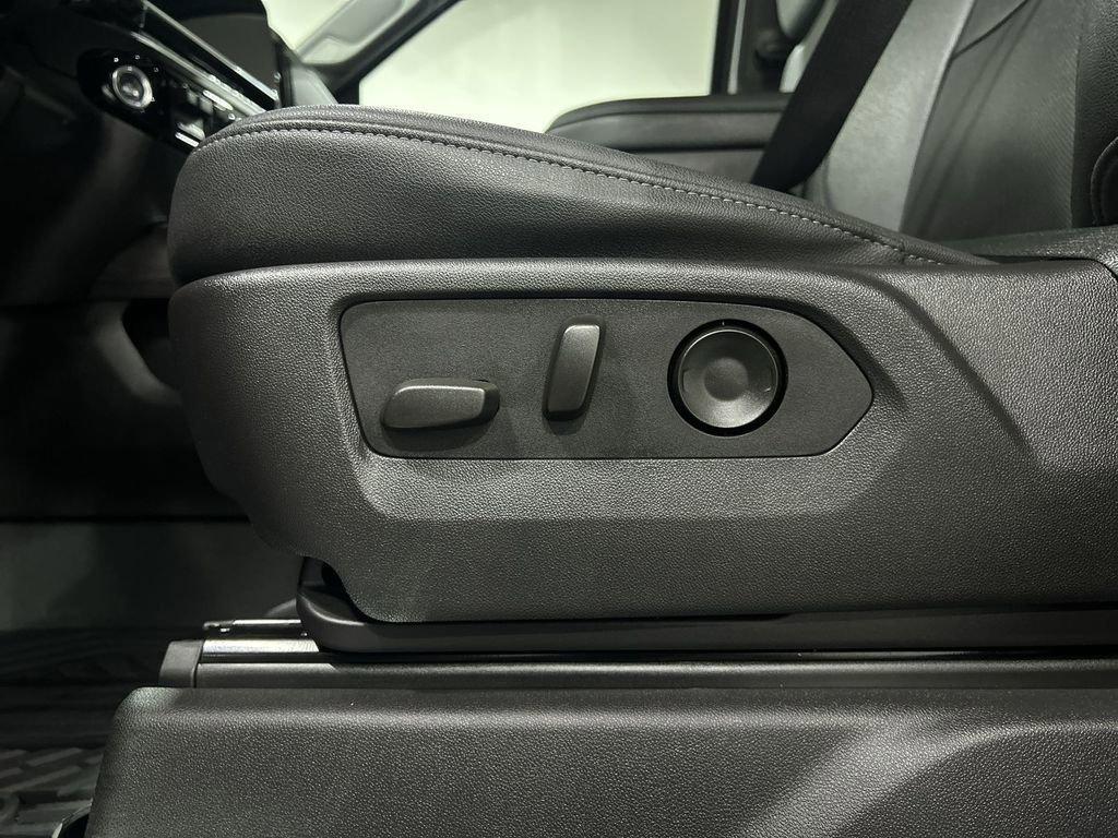 used 2024 Chevrolet Silverado 1500 car, priced at $45,203