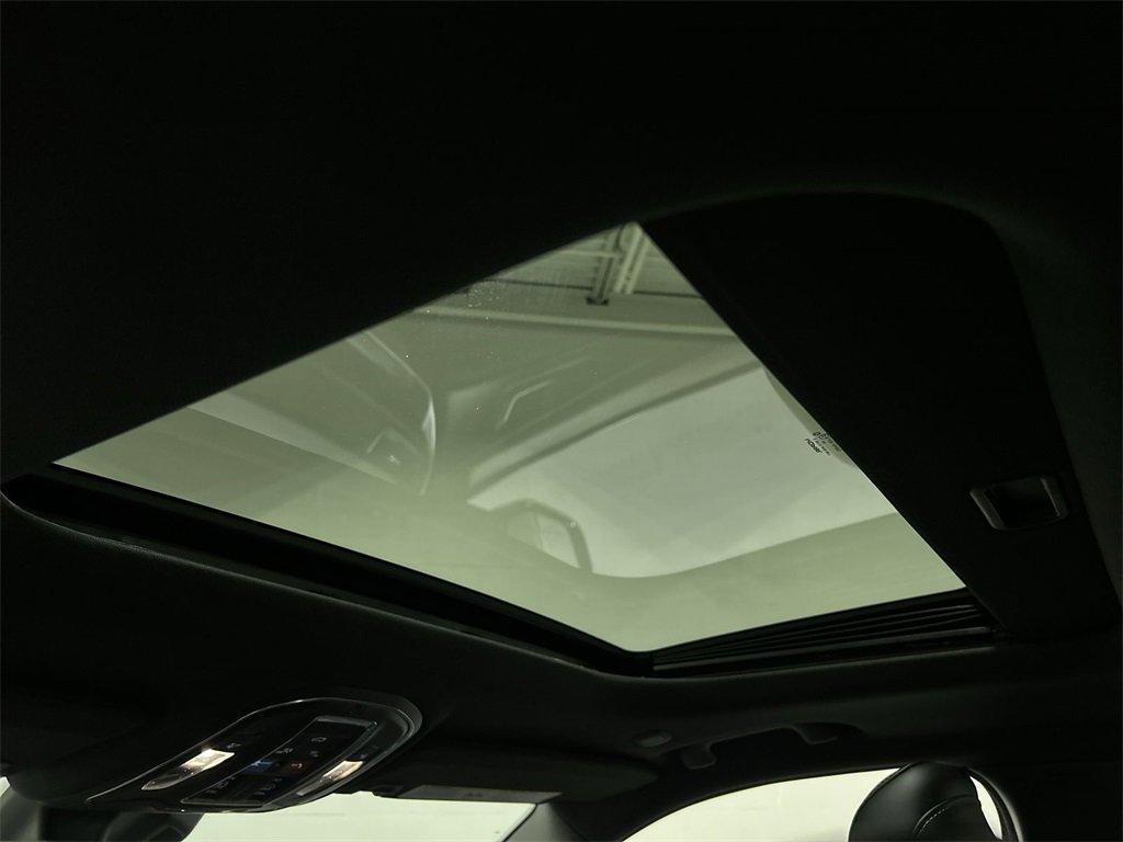 used 2023 Jeep Grand Cherokee car, priced at $28,950