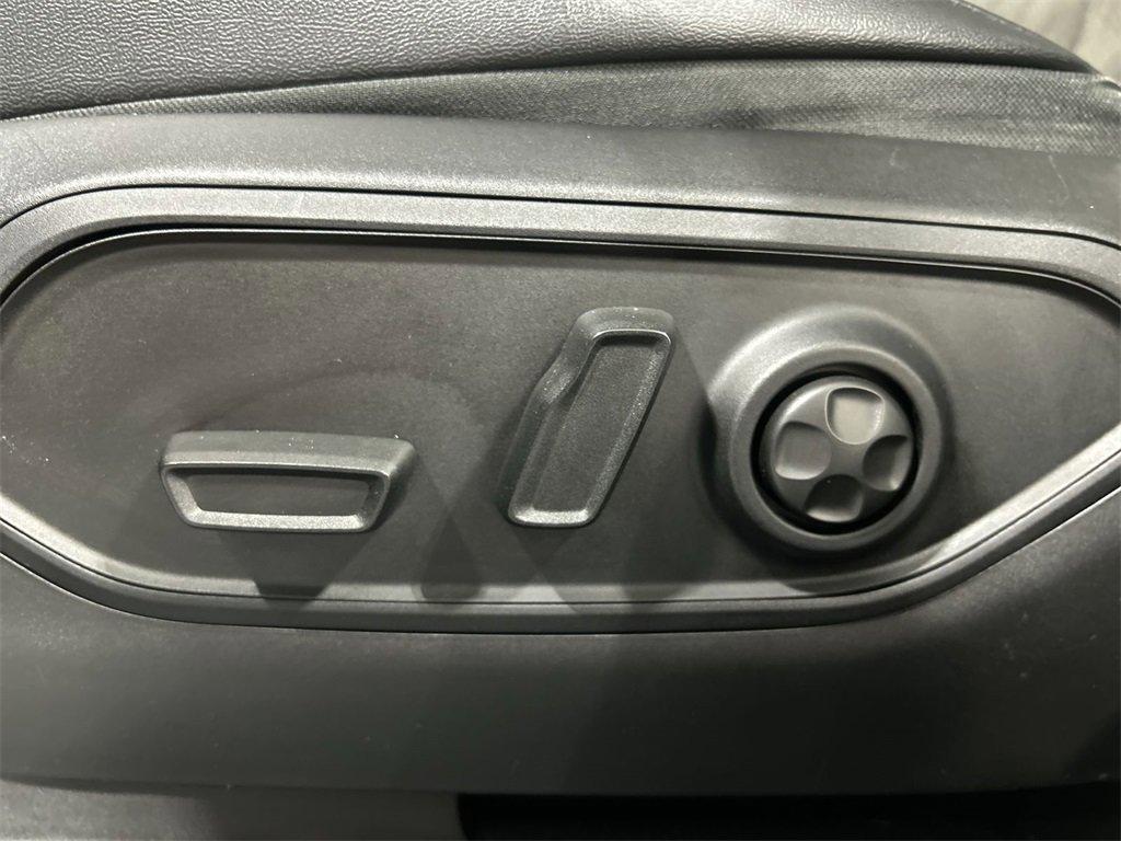 used 2023 Jeep Grand Cherokee car, priced at $28,950