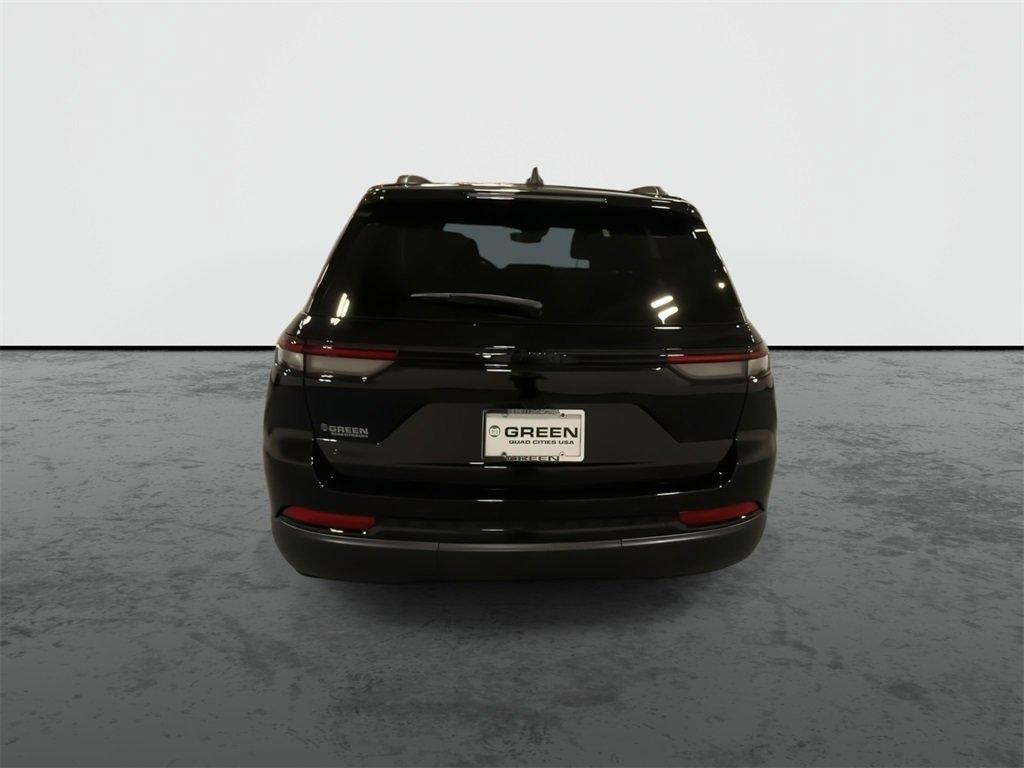 used 2023 Jeep Grand Cherokee car, priced at $28,950