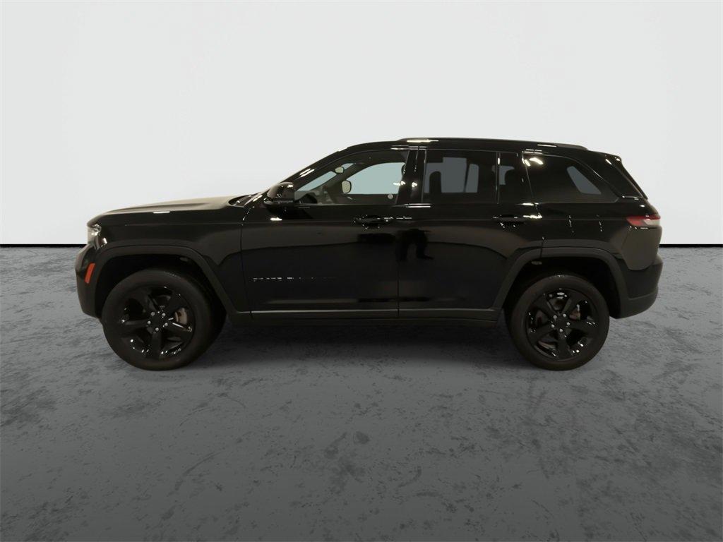 used 2023 Jeep Grand Cherokee car, priced at $28,950