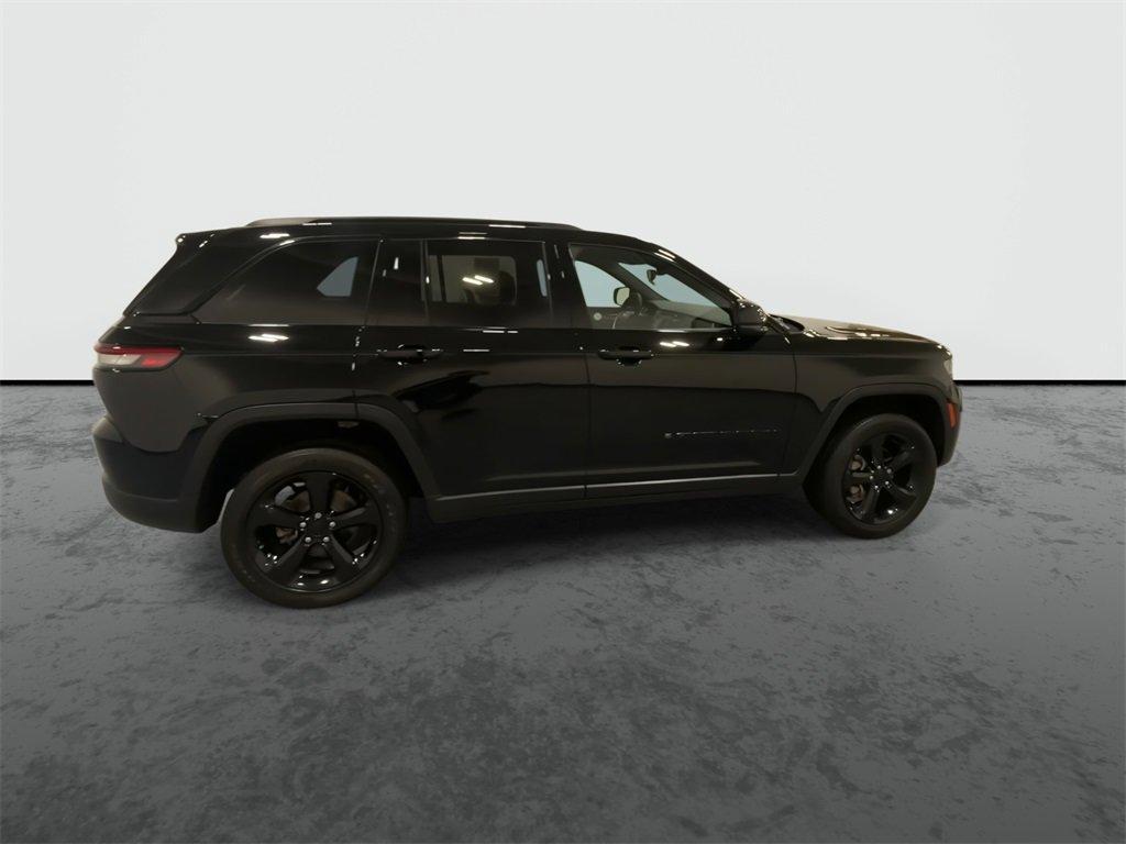 used 2023 Jeep Grand Cherokee car, priced at $28,950
