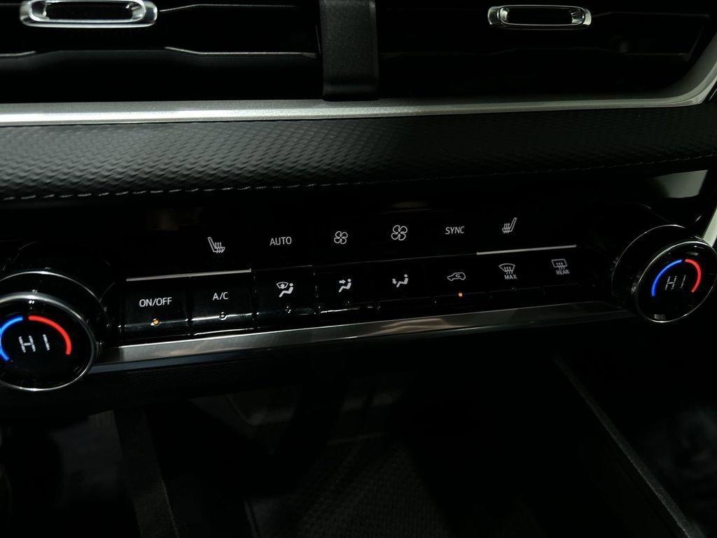 new 2026 Chevrolet Equinox car, priced at $32,115