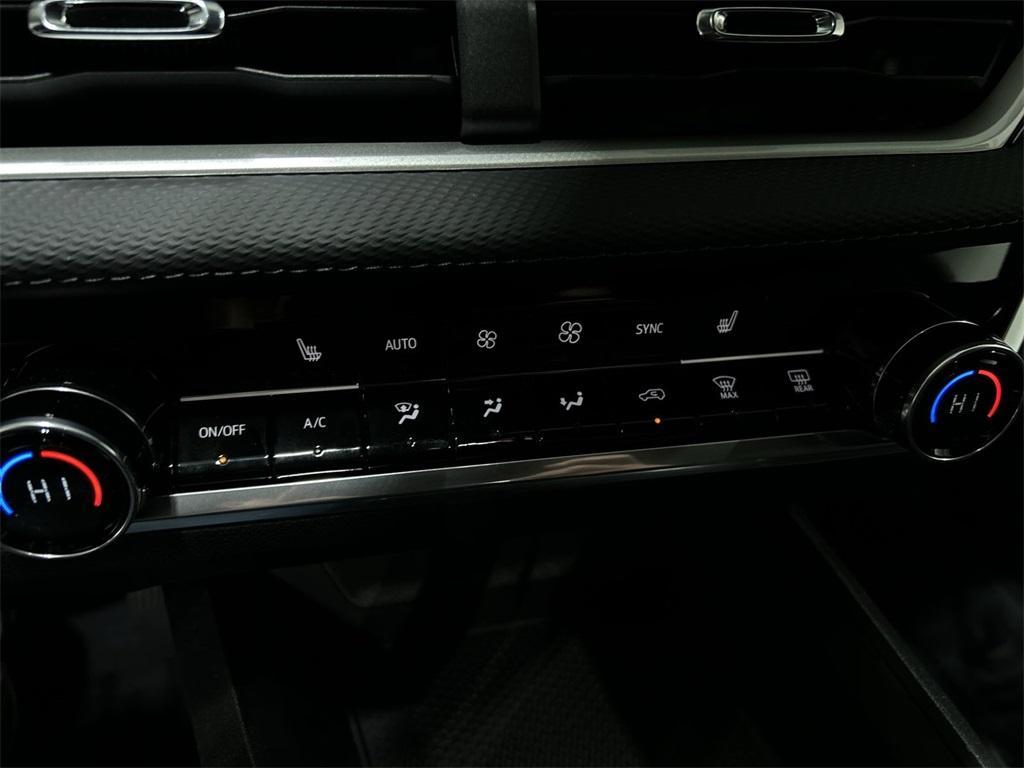 new 2026 Chevrolet Equinox car, priced at $32,115