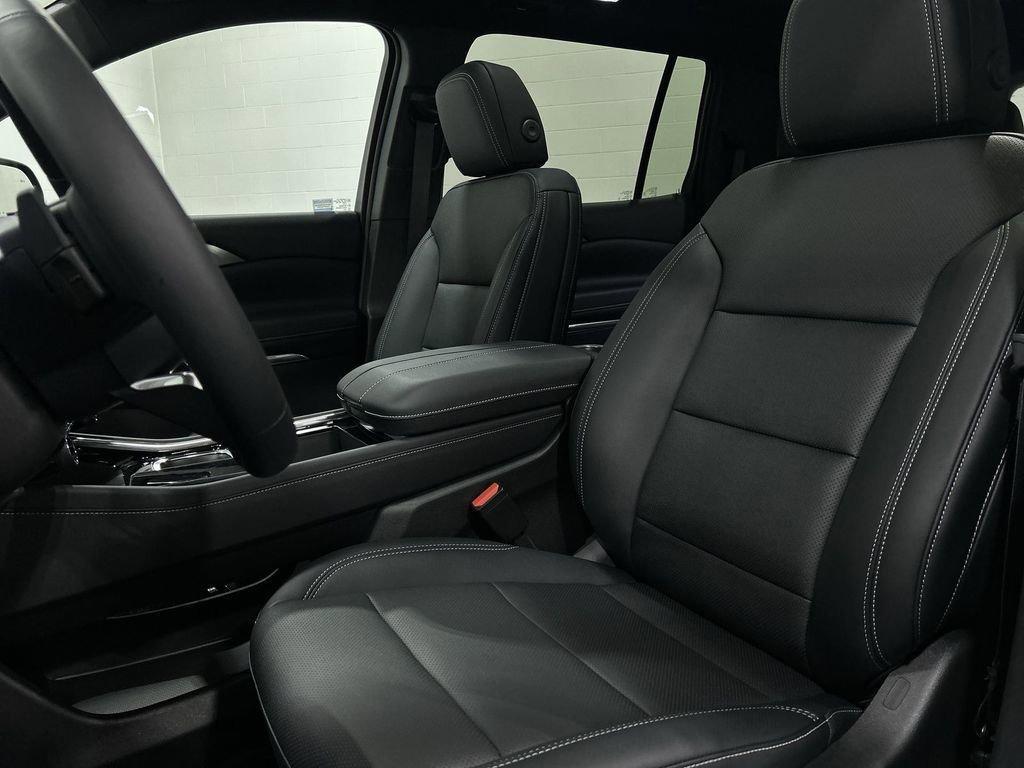 new 2026 Chevrolet Traverse car, priced at $45,408