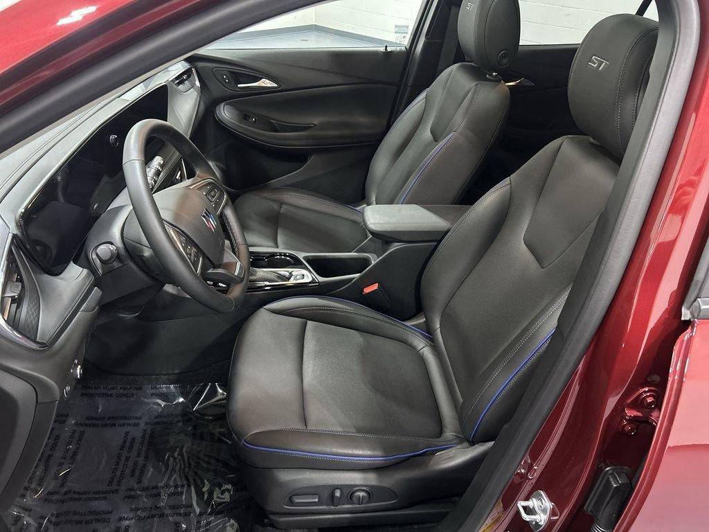 used 2025 Buick Encore GX car, priced at $30,412