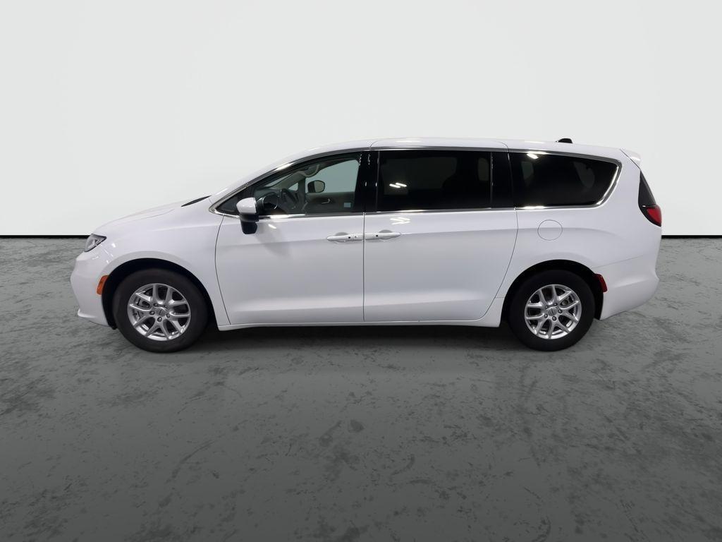 used 2023 Chrysler Pacifica car, priced at $22,208