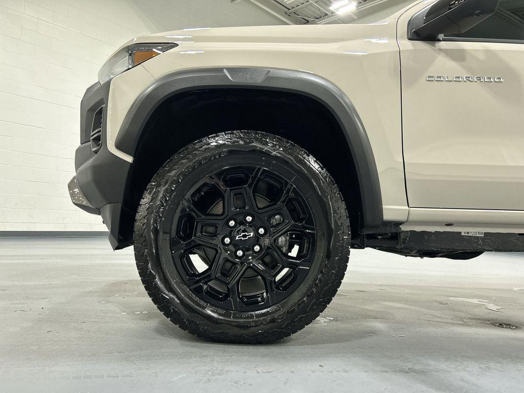 new 2026 Chevrolet Colorado car, priced at $43,470