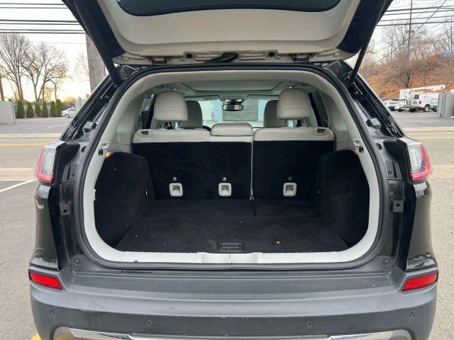 used 2019 Jeep Cherokee car, priced at $15,999