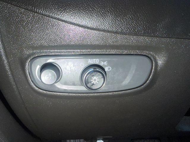 used 2021 Chevrolet Equinox car, priced at $11,999