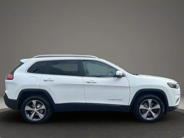 used 2019 Jeep Cherokee car, priced at $10,999