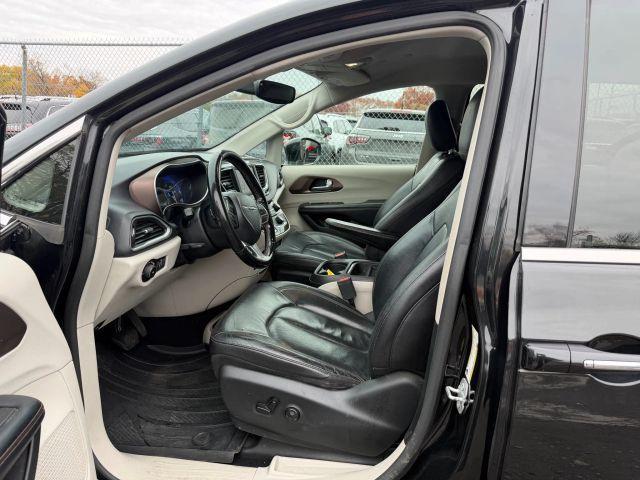 used 2019 Chrysler Pacifica car, priced at $11,499