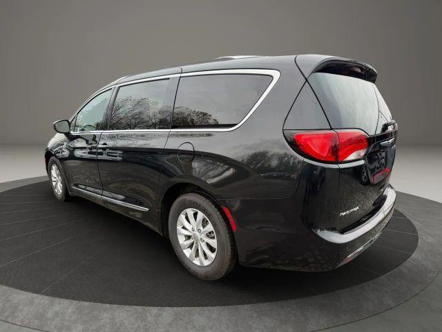 used 2019 Chrysler Pacifica car, priced at $11,499