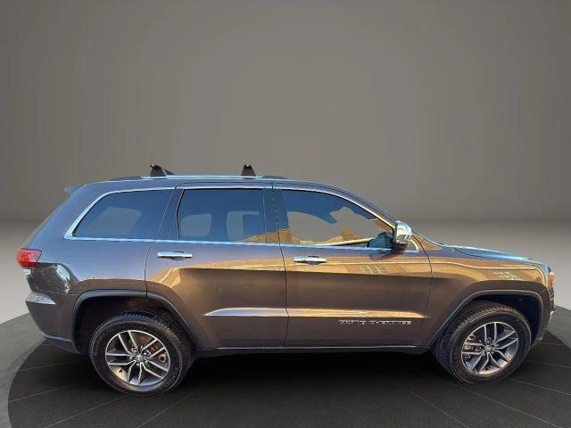 used 2017 Jeep Grand Cherokee car, priced at $9,999