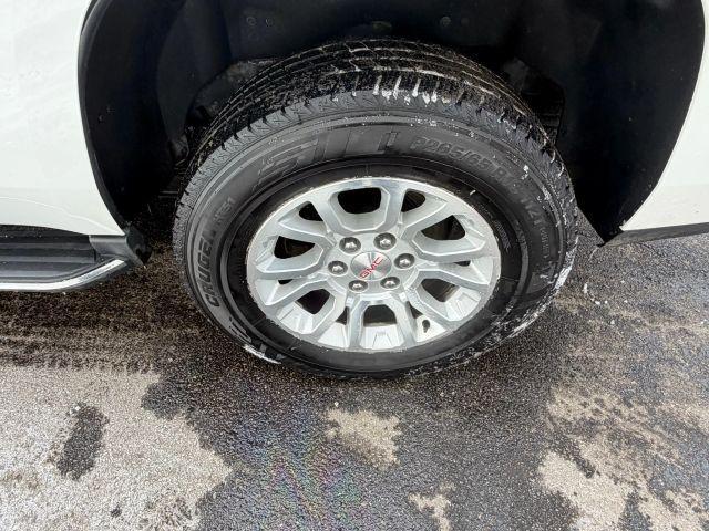 used 2020 GMC Yukon car, priced at $25,499