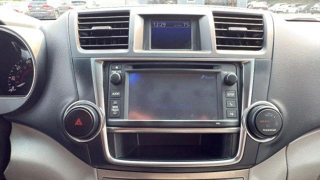 used 2013 Toyota Highlander car, priced at $9,999