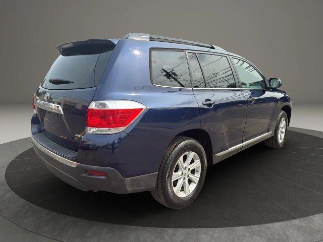 used 2013 Toyota Highlander car, priced at $9,999