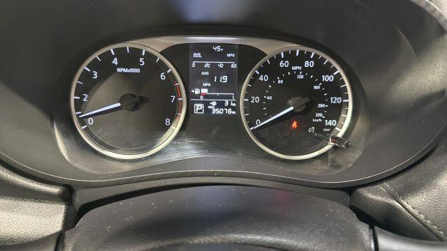 used 2023 Nissan Versa car