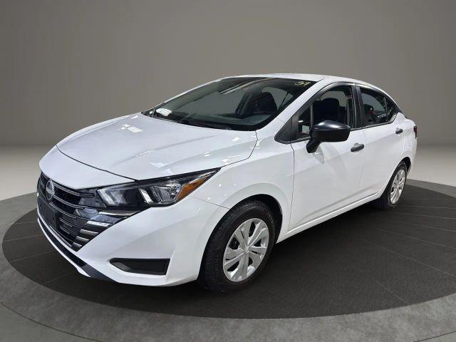 used 2023 Nissan Versa car
