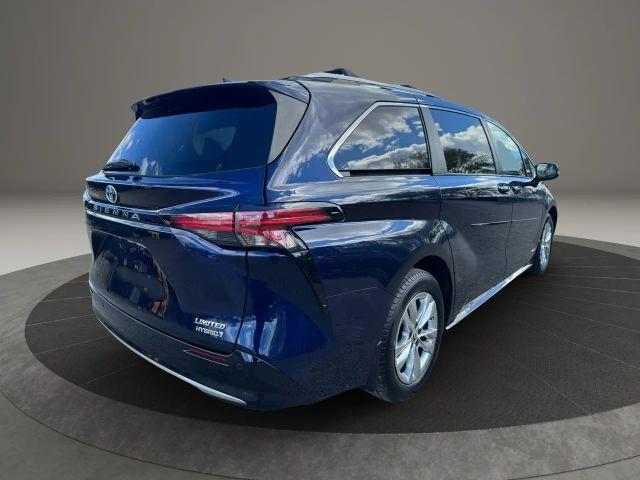 used 2021 Toyota Sienna car, priced at $33,999