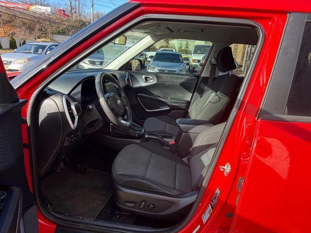 used 2021 Kia Soul car, priced at $10,999