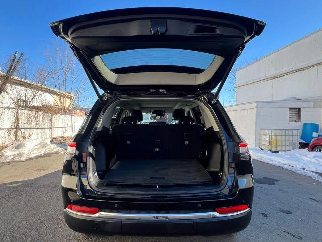 used 2022 Jeep Grand Cherokee car, priced at $19,999