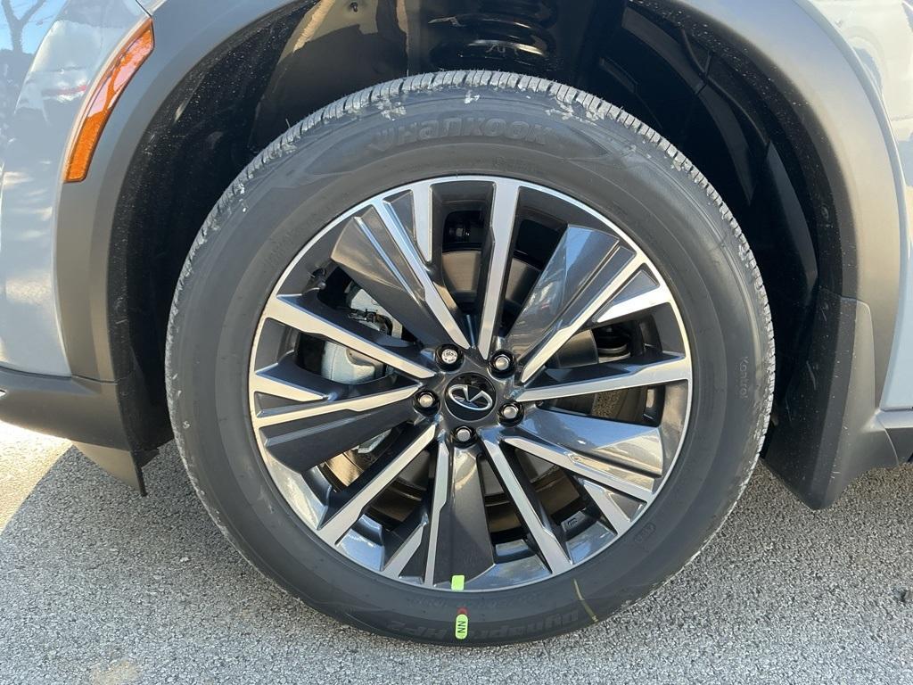 new 2026 INFINITI QX60 car, priced at $58,247