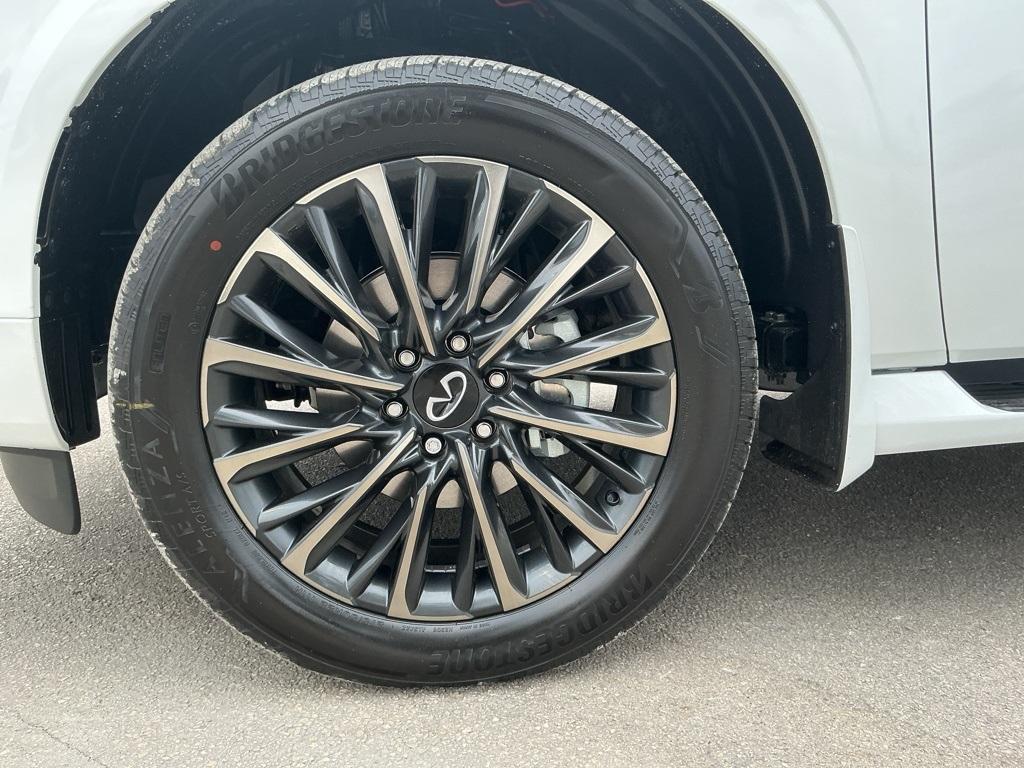 new 2026 INFINITI QX80 car, priced at $108,860
