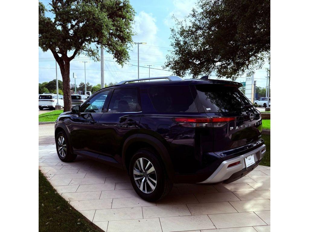 used 2025 Nissan Pathfinder car, priced at $33,817