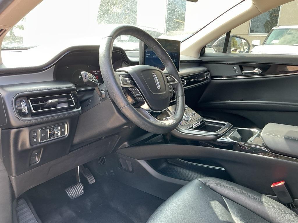 used 2022 Lincoln Nautilus car, priced at $23,000