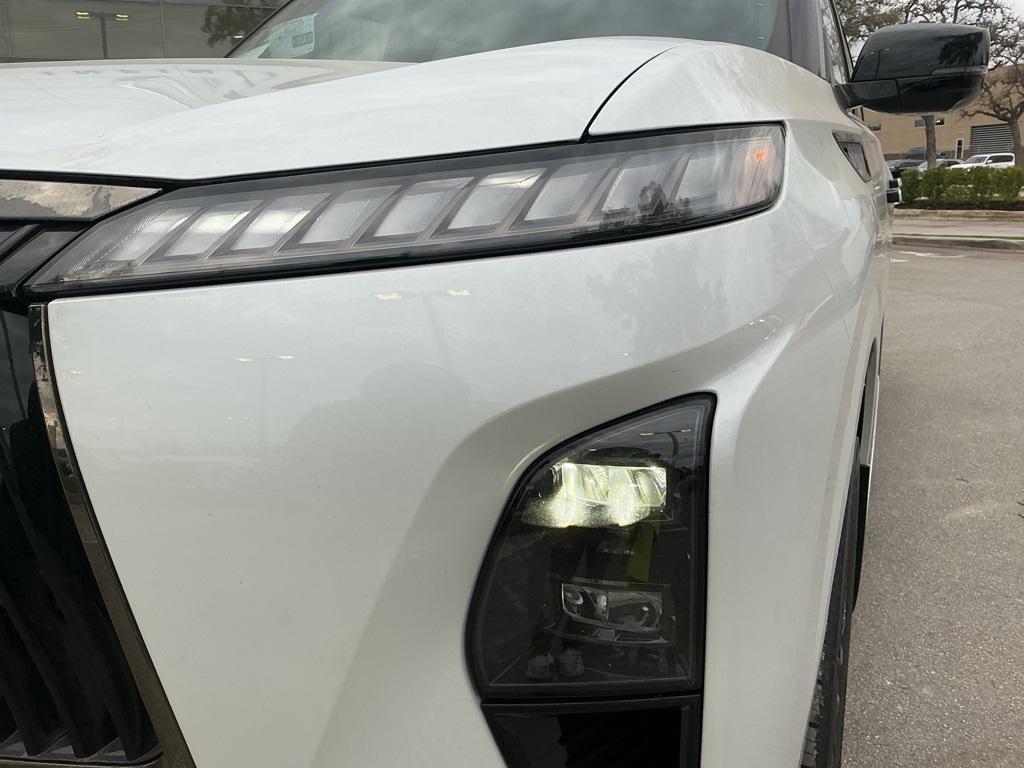 new 2026 INFINITI QX80 car, priced at $105,860