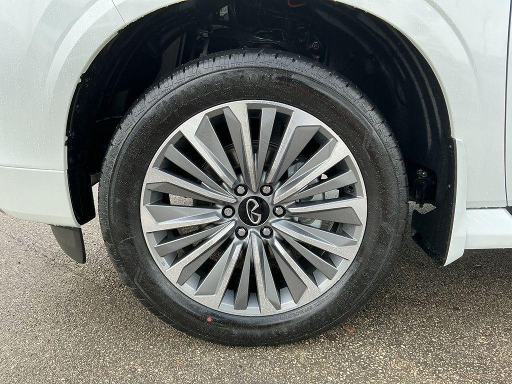 new 2026 INFINITI QX80 car, priced at $94,705