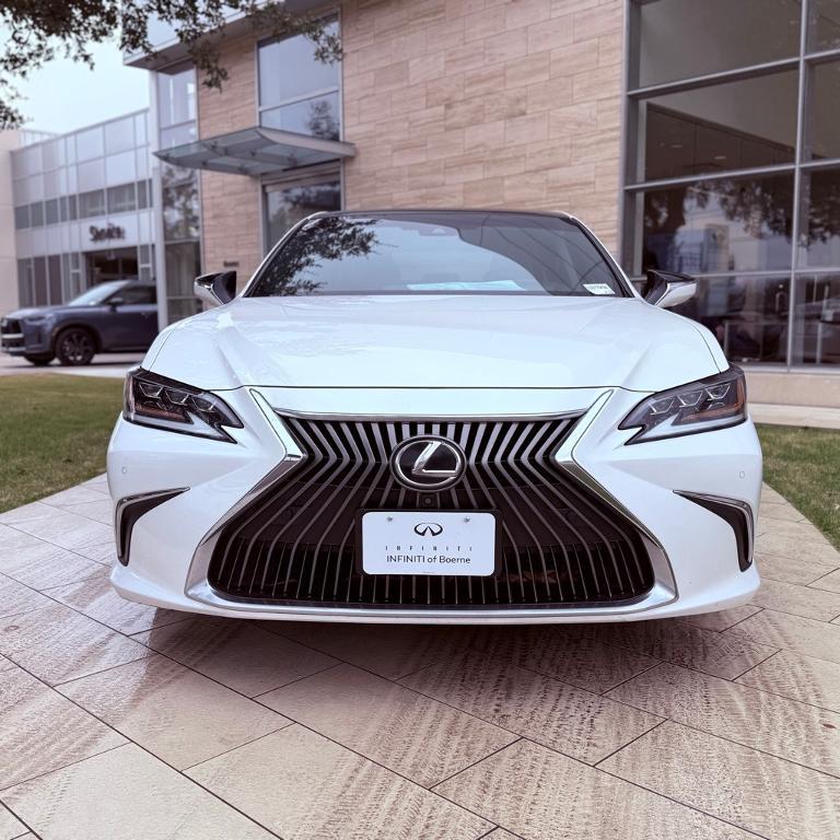 used 2020 Lexus ES 350 car, priced at $32,186