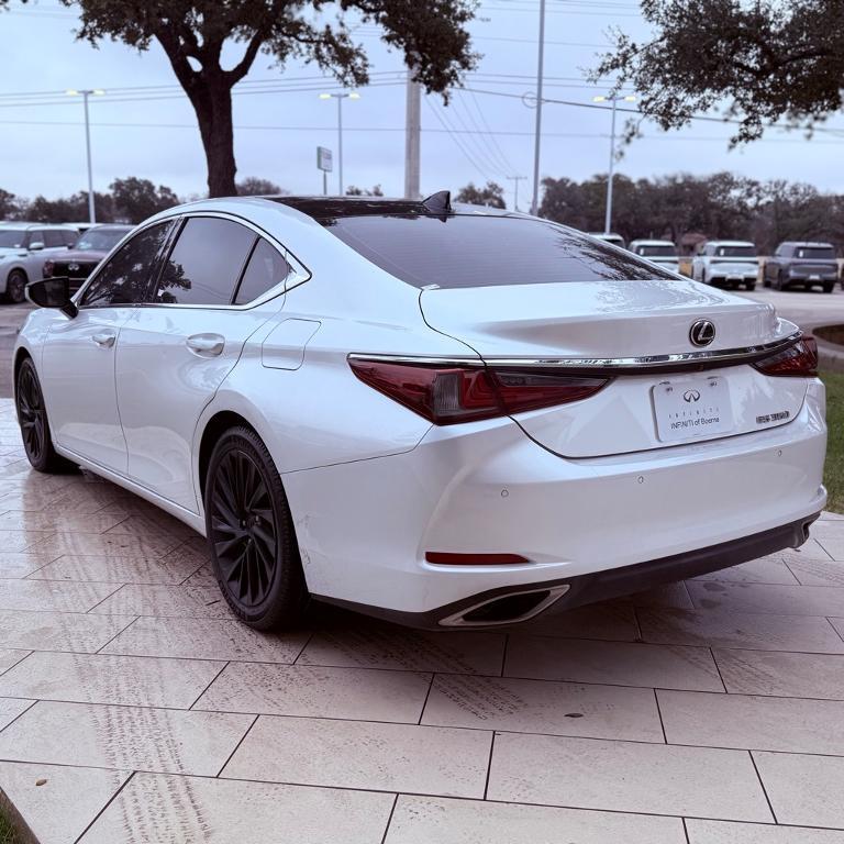 used 2020 Lexus ES 350 car, priced at $32,186