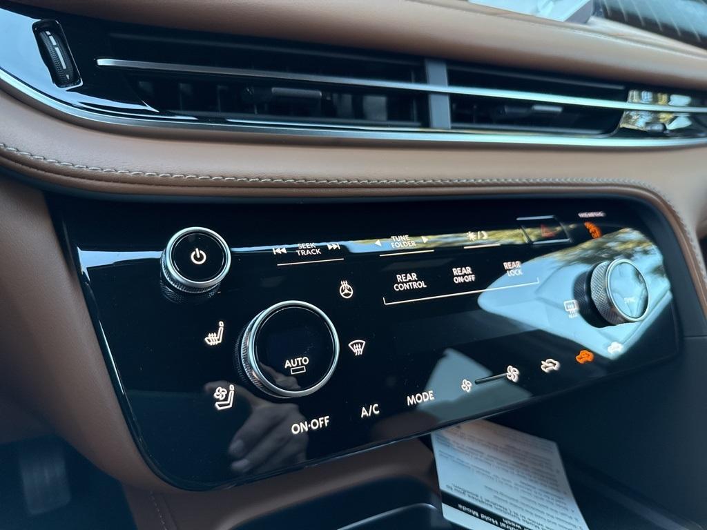 new 2026 INFINITI QX60 car, priced at $66,725