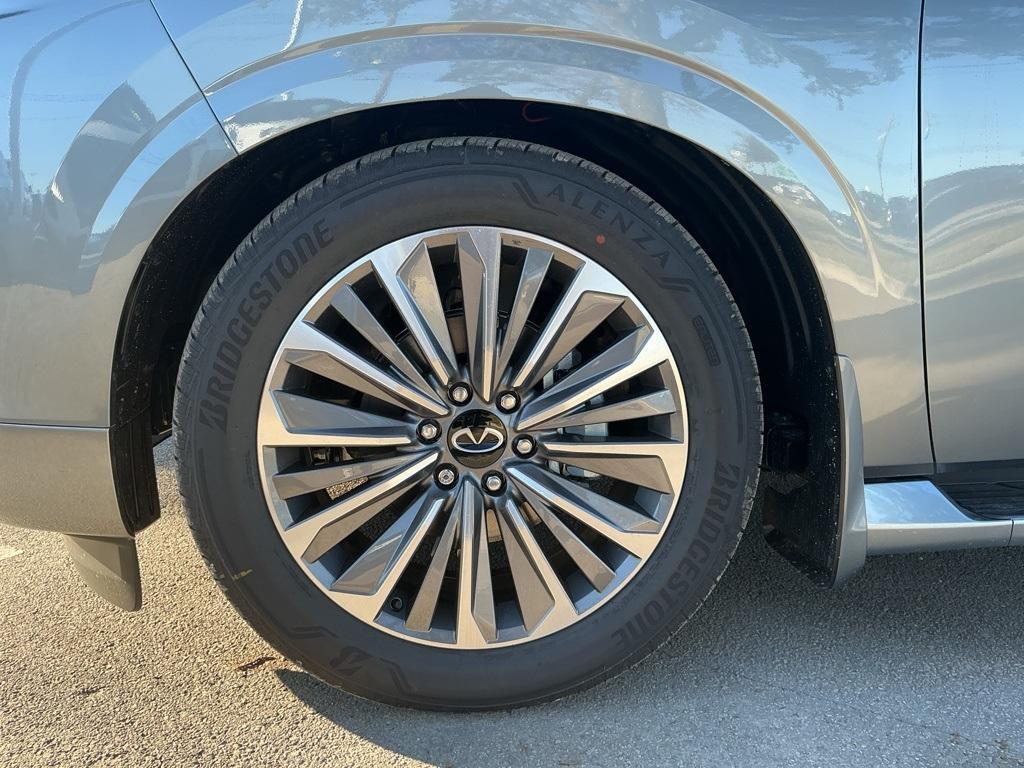 new 2026 INFINITI QX80 car, priced at $94,136