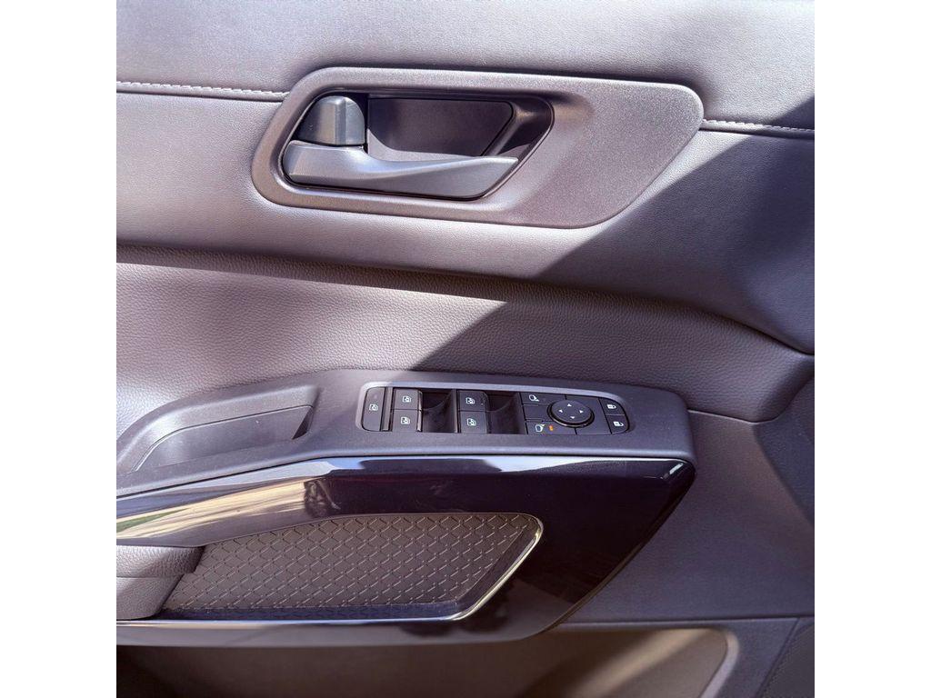 used 2025 Nissan Pathfinder car, priced at $29,056