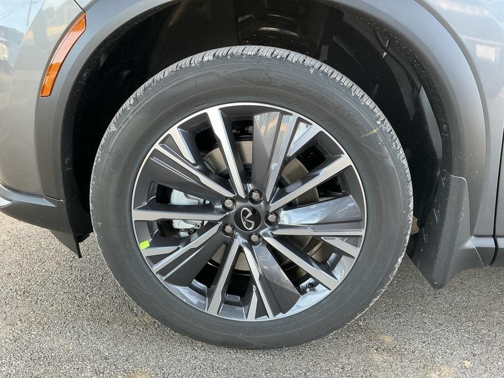 new 2026 INFINITI QX60 car, priced at $53,196
