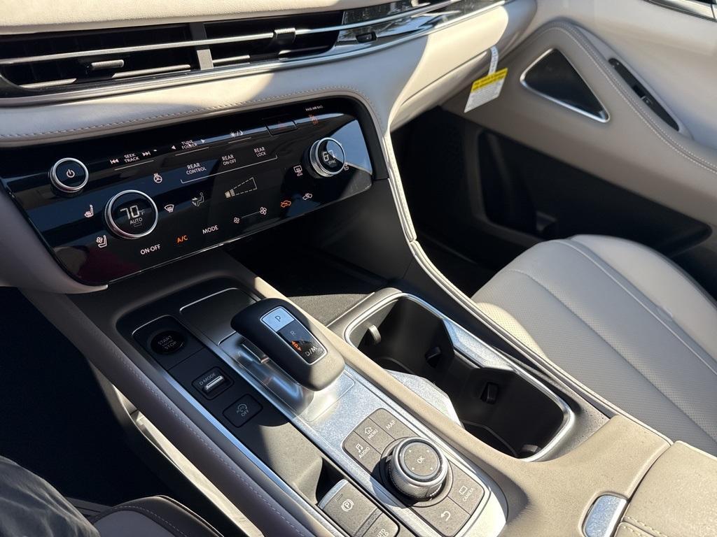 used 2026 INFINITI QX60 car, priced at $47,799