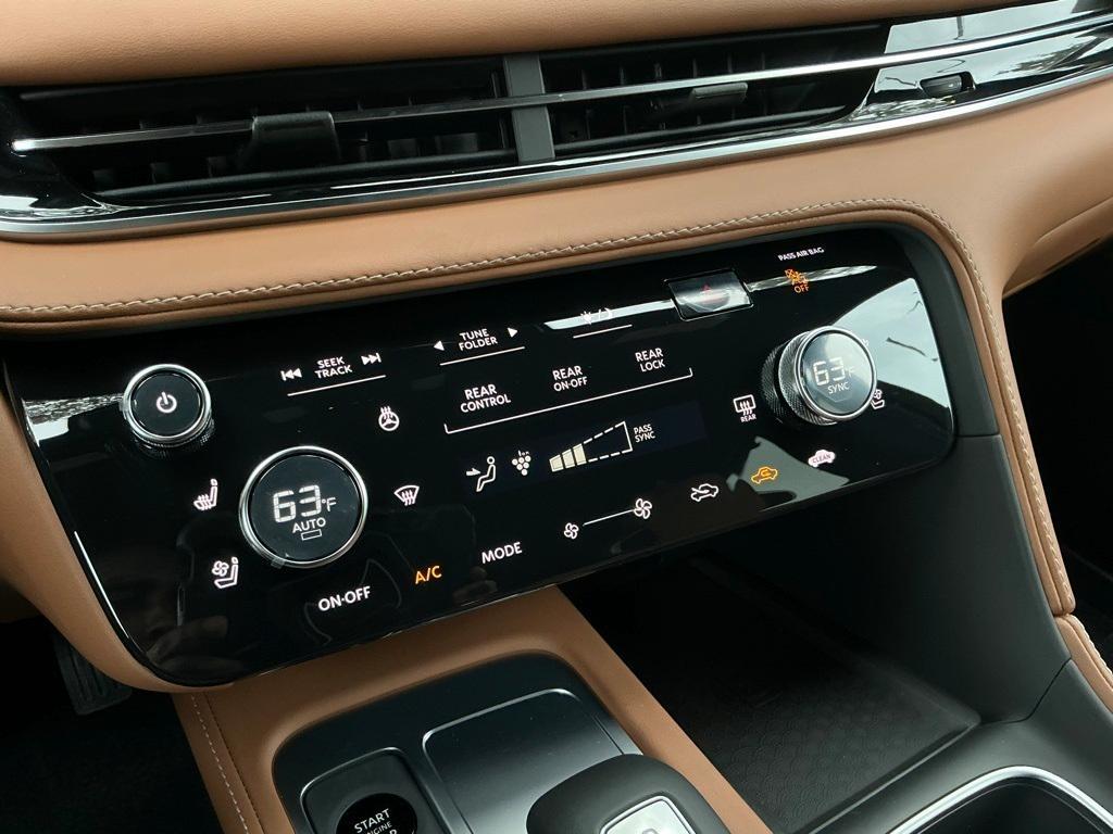 new 2026 INFINITI QX60 car, priced at $68,425